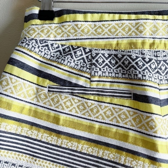 Ann Taylor LOFT The Riviera Short in Yellow White Jacquard Stripes, Size‎ 0 - Picture 13 of 13